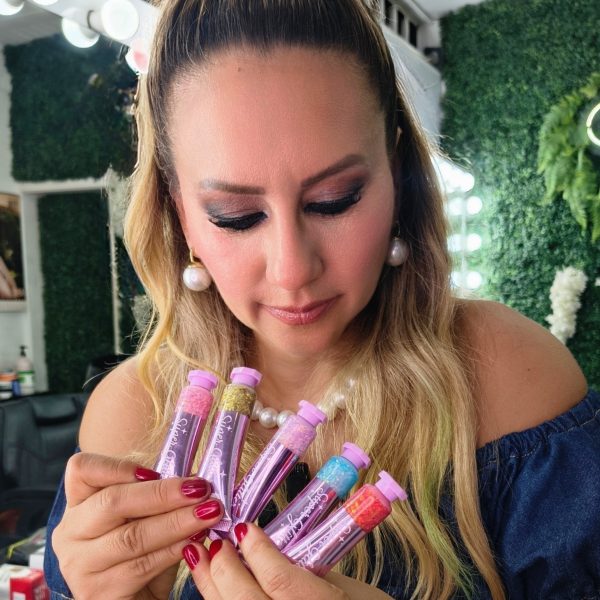 brillo labial con purpurina