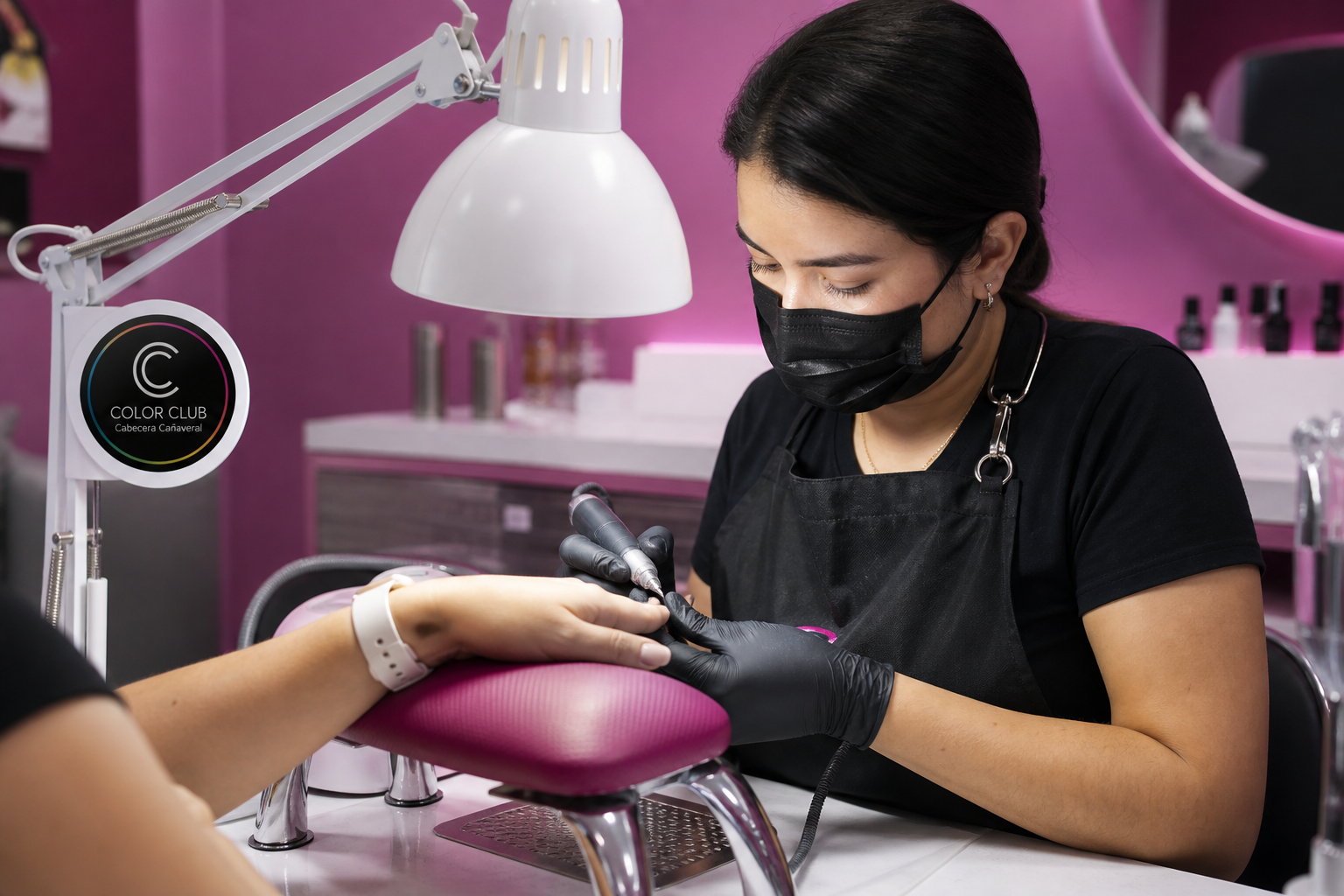 Manicura rusa combinada y Rubber Base Color Club Cabecera